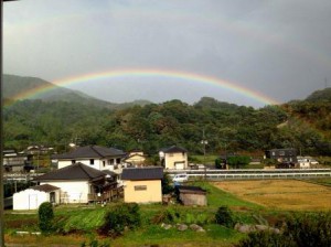 台風と虹