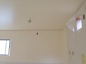 厨房　天井・壁　塗装　1